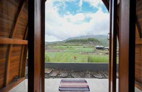Songan Hotel | Volcano Cabin Batur RedPartner
