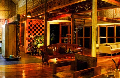 Mambajao House | Volcano House