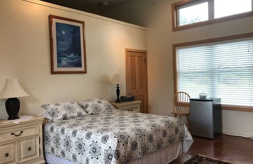 Glenwood Cabin | Volcanoes National Park - minutes away. 25 acre Nature Lodge