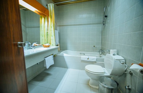 Akosombo Hotel | Volta Hotel Akosombo