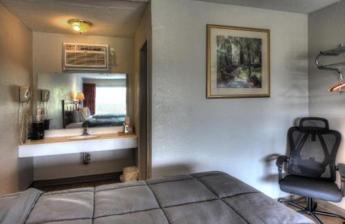 Lynn Garden Hotel | Volunteer Inn at Church Hill