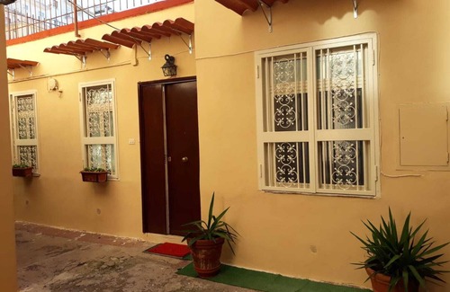 Vomero Apartment | "Vomero House" Naples with free parking included