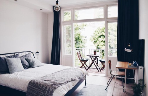 Helmersbuurt Apartment | Vondelpark apartment