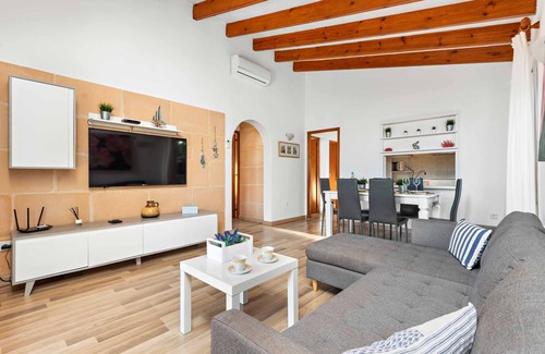 Cap d'Artrutx Villa | Vora de la Mar - Three Bedroom Villa, Sleeps 6