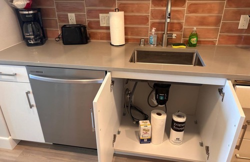 Grantville Apartment | Vora Mission Valley East: Modern 1-Bedroom in Trendy San Diego