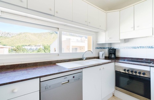 Puerto de Pollensa Apartment | Voramar Claudia - Seafront Apartment