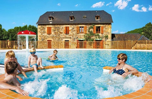 Saint-Geniez-d'Olt Other | VOS VACANCES EN PAYS D' AUBRAC La Boissière
