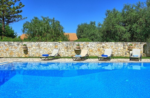 Petaleia Villa | Votana House - Vacation villa with private pool on Corfu, Greece