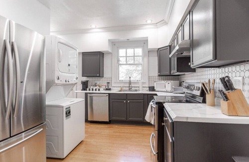 Meridian-Kessler House | Voted Guest Favorite + Top Unique Stay | Close to Downtown