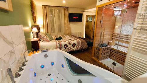 North district Apartment | Votre Escale Jungle Sauna & Spa
