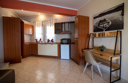 Selinia Hotel | Votsalakia Hotel & Luxury Apartments