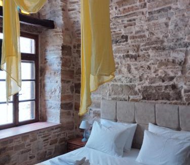 Ionia Hotel | Vouno Village