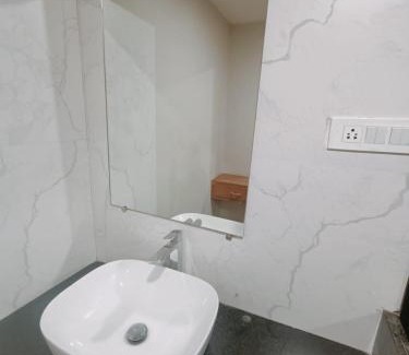 Vijayapura Hotel | VOV Hotels Vijayapura