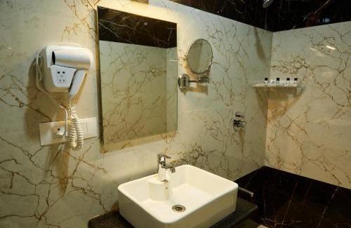 Gandhi Nagar Hotel | VOVO PREMIER HOTEL
