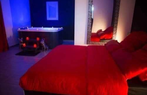 Bouc-Bel-Air House | Voyage d une nuit