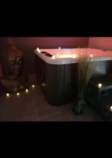 Bouc-Bel-Air House | Voyage d une nuit