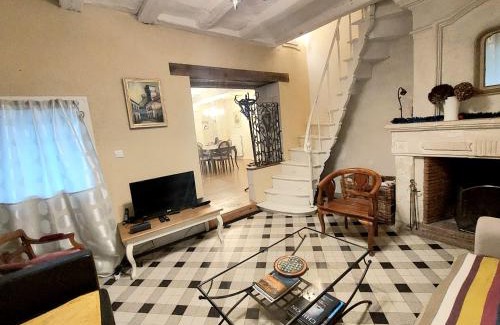Candes-Saint-Martin House | Voyage en Confluence - Candes St Martin