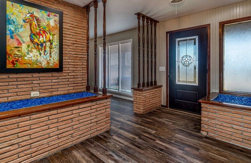 Tulia House | VP Bunkhouse~Big House on 1 Acre~Country Views~Quiet!