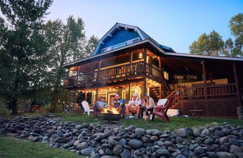 San Juan River Village House | VR19-376 -Closest 4-bedroom riverfront to Wolf Creek Resort