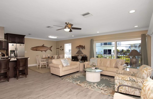 Marathon Condo | VR83 Gulf Point Condo: 2 Bed, 2.5 Bath, community dockage + pool
