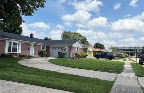 Speedway House | VRBO in the heart of Speedway.