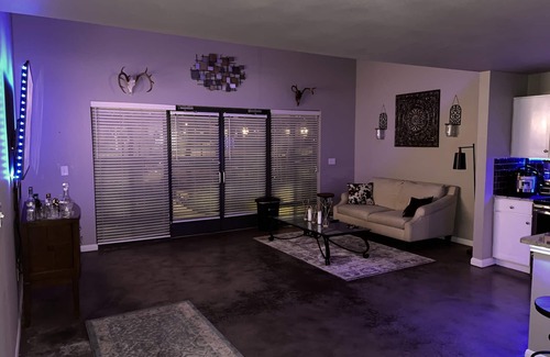 Las Colinas House | Vrbo is stupid and wont let us delete this property, it is NOT AVAILABLE anymore