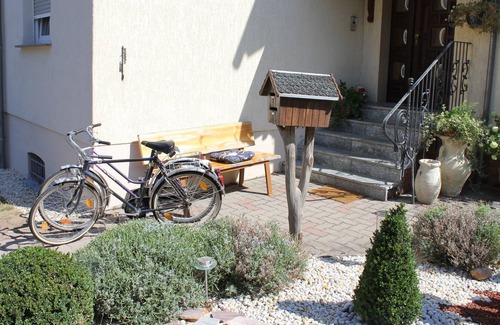 Bad Koesen Apartment | Vrbo Property