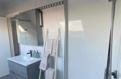 Appels Apartment | Vrbo Property