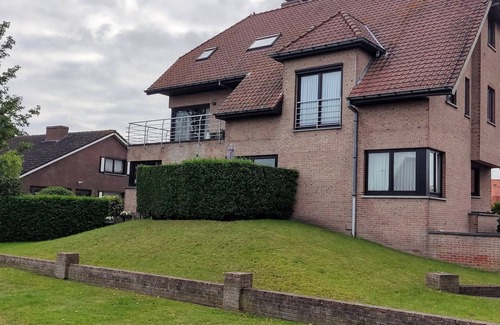 Lombardsijde Apartment | Vrbo Property
