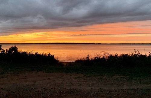 Panmure Island Cottage | Vrbo Property
