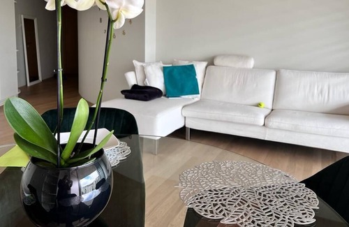 Paradiso Condo | Vrbo Property