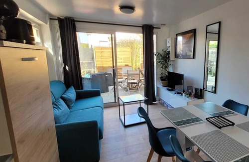 Vaires-sur-Marne House | Vrbo Property