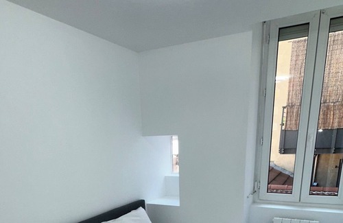 Faubourg Saint-Jacques Apartment | Vrbo Property