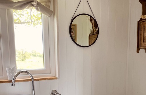 Wall-under-heywood Cabin | Vrbo Property