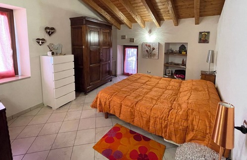 Calcinato Apartment | Vrbo Property