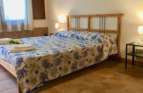 Gioi Bed & Breakfast | Vrbo Property