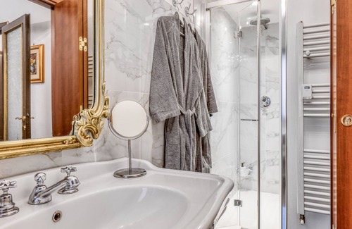 Pavia Apartment | Vrbo Property
