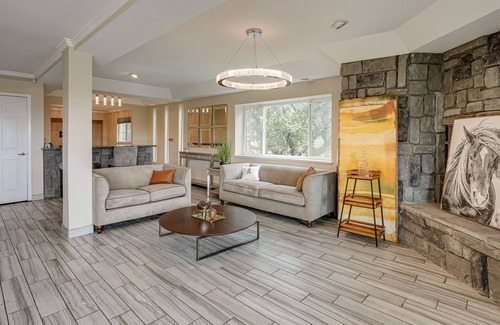 Pleasanton Villa | Vrbo Property