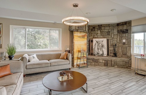 Pleasanton Villa | Vrbo Property
