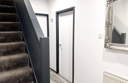 Upton House | Vrbo won’t remove this listing. Do not book.