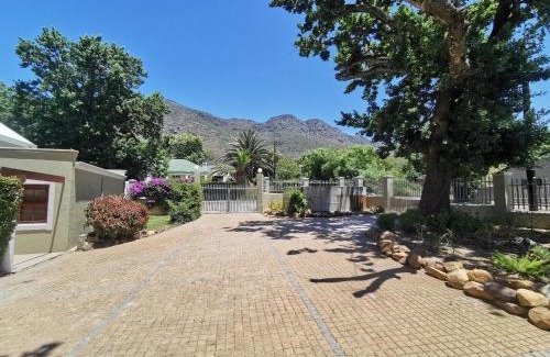 Riebeeck West Apartment | Vredelus Manor
