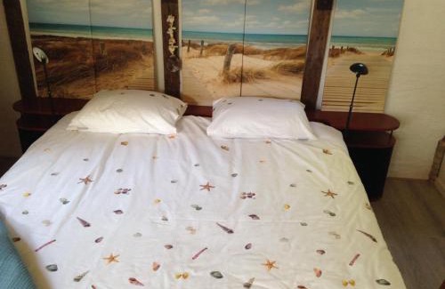 Barsingerhorn Bed & Breakfast | Vrijstaand Koetshuis Marron