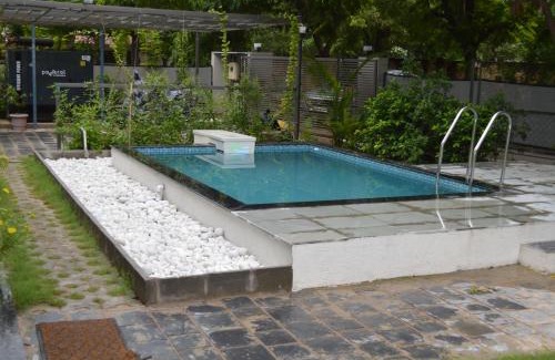 Devdholera House | VSP's Villa - Kensville Golf Living