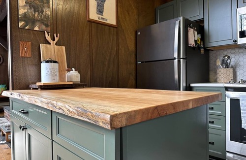 Wilmington House | VT escape for all occasions w/New Kitchen, Game Rooms, Media Lounge, Chimney Hill Clubhouse Access!