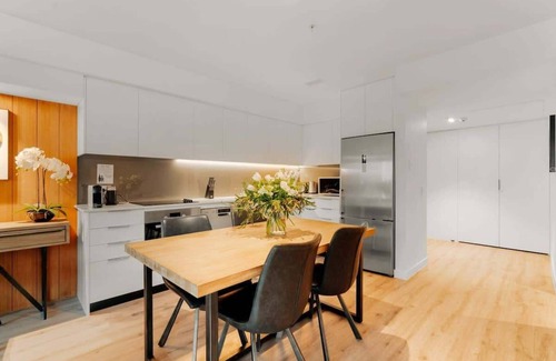 Arthur's Point Apartment | Vue Alpine at La Residence du Parc