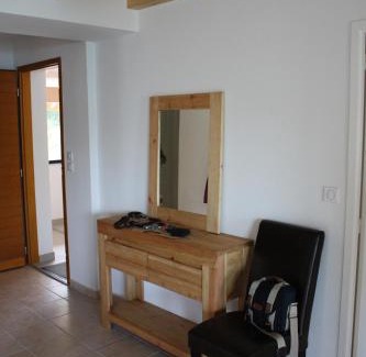 Chorges Apartment | Vue imprenable sur Lac de Serre-Ponçon à Chorges : appt prestige 8 pers