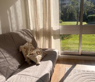 Le Chesnay Apartment | Vue Jardin