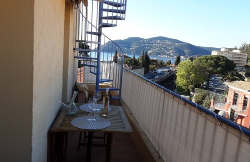 Mandelieu-la-Napoule Beach Apartment | Vue mer , Plages à 3 Minutes à Pied