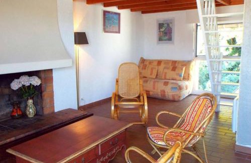 La Trinite-sur-Mer Apartment | Vue Port La Trinité: Duplex 46m², 5 pers, WiFi, à 900m Plage, Proche Commerces - FR-1-477-61