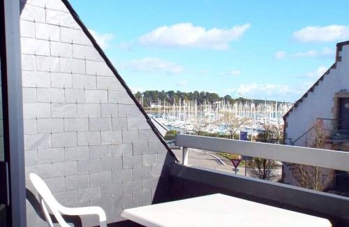 La Trinite-sur-Mer Apartment | Vue Port La Trinité: Duplex 46m², 5 pers, WiFi, à 900m Plage, Proche Commerces - FR-1-477-61